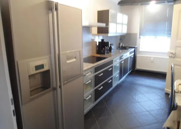 Erdgeschoss Bis 10 Personen Zentrum アパート